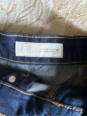 Zara Dark Indigo Denim Skirt with Contrast Stitching